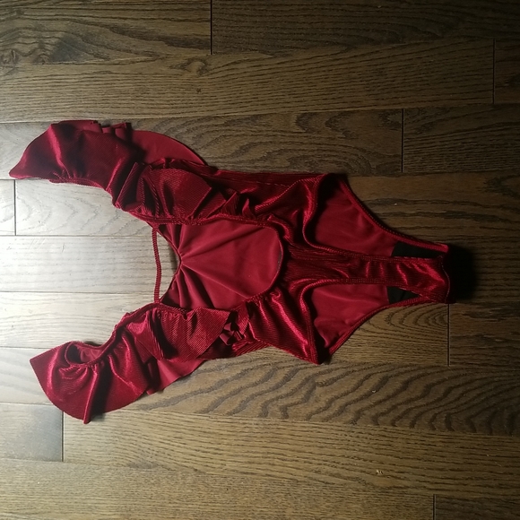 Blue Life velvet ruffle one piece bodysuit size XS NWOT - Picture 6 of 7